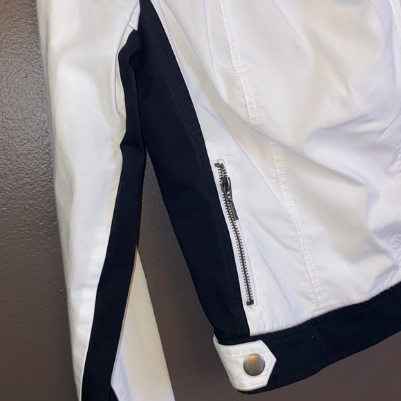 Small Black and white Moto style jacket - Picture 2 of 4